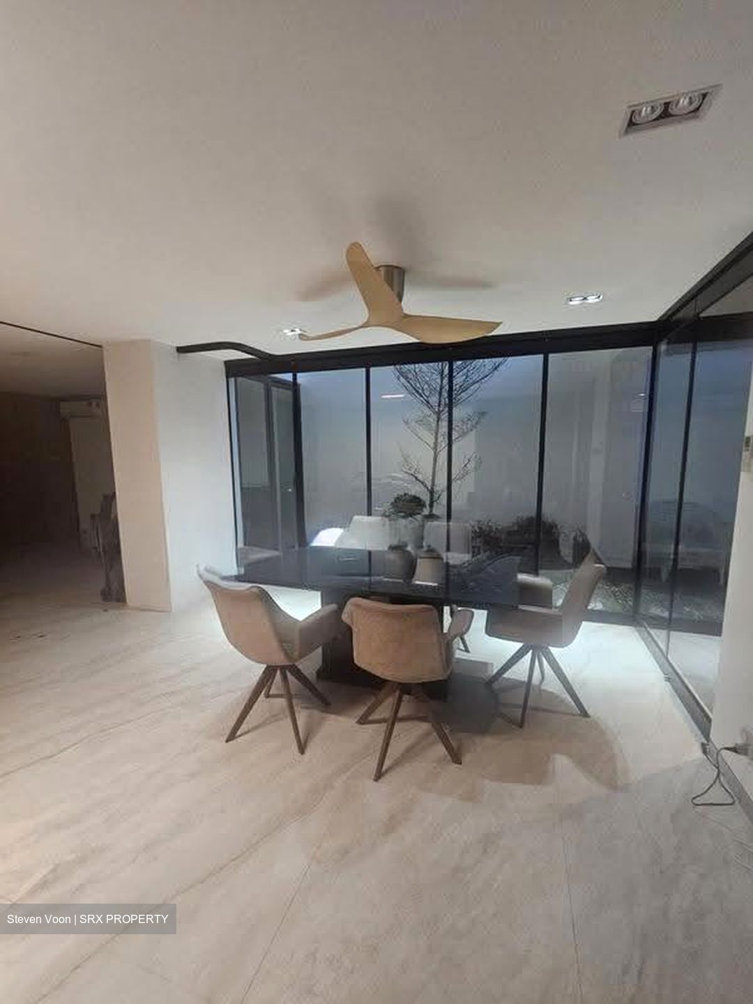 Aroozoo Lane (D19), Terrace #628968091